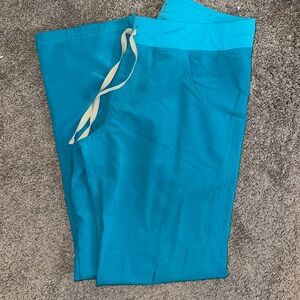 Figs teal Kade cargo scrub pant size medium